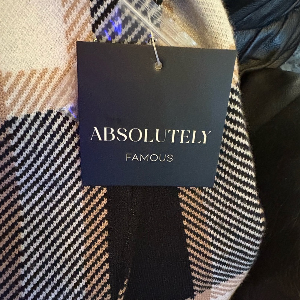 Absolutely Famous NWT Plaid Knit long Jacket/2 front pockets Size 1X - Picture 10 of 12